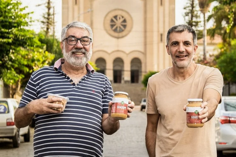 Os sócios da Guaxupé Alimentos: retomada das atividades com foco em doces e laticínios (Divulgação/Divulgação)