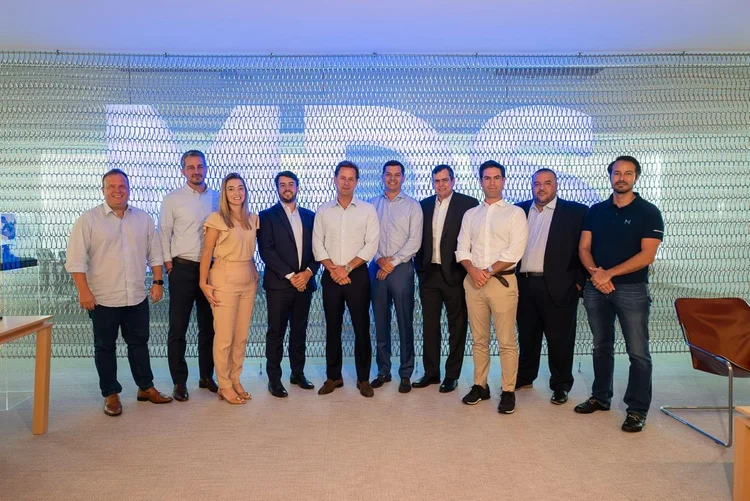 JV MDS Brasil e Multiplica: Paulo Loureiro, Eduardo Vian, Luciana Lopardo, Thomaz Tescaro, Fernando Martinez, Roberto Gallego, Ariel Couto, Mickael Paolucci, Caio Carvalho e Eduardo Barbosa (MDS Brasil/Divulgação)