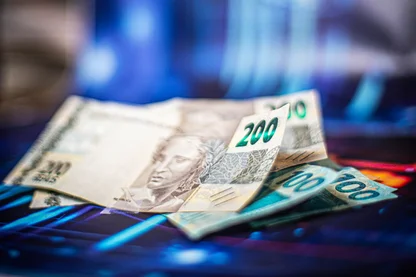 Imagem referente à notícia: 'Que tal guardar esse dinheiro?': Bancos alertam clientes sobre riscos de transferências às bets