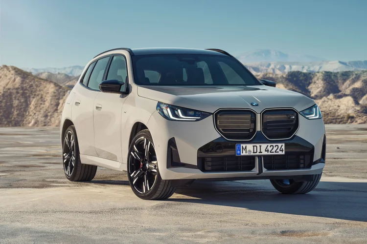 BMW X3: a quarta geração do modelo chega em versão única, M50 xDrive (BMW/Divulgação)