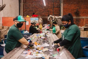 Imagem referente à matéria: Pepsico e Eureciclo apoiam circularidade de embalagens UHT com créditos de reciclagem