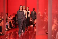 Imagem referente à notícia: O que pode mudar na Gucci e outras marcas da Kering com a chegada de Luca de Meo?