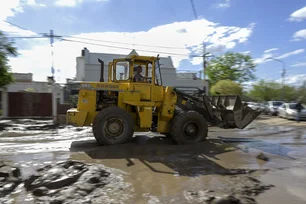 Imagem referente à matéria: Enchentes na Argentina deixam 16 mortos e US$ 400 milhões em danos