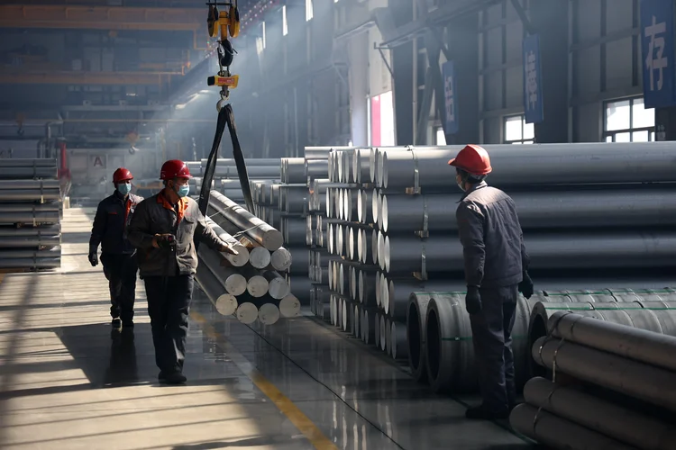 Exportaçoes na China: O impacto das tarifas americanas ainda não aparece nos dados comerciais de abril (AFP)