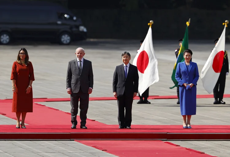 Lula no Japão: presidente brasileiro é recebido com honras pelo imperador Naruhito em visita oficial para ampliar comércio (AFP)