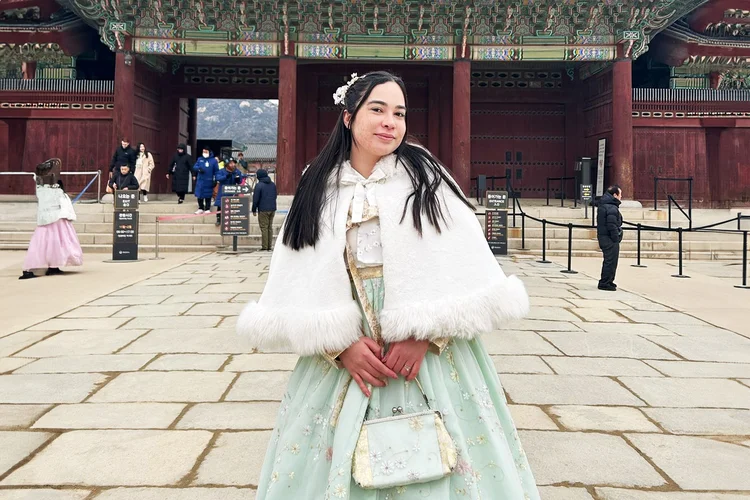 Palácio de Gyeongbokgung, na Coreia do Sul: Bruna Góes, de 22 anos, foi uma das brasileiras que já participou de um intercâmbio na Coreia do Sul  (CI Intercâmbio /Divulgação)