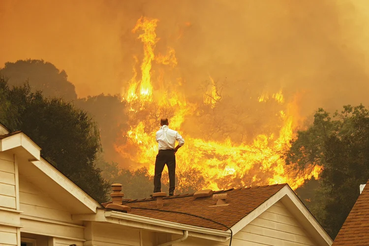 Acordo de Paris: compromisso, que está perto de completar 10 anos, impulsionou ações pelo clima que estariam fora do radar, mas ainda há muito a ser feito (David McNew/Getty Images)