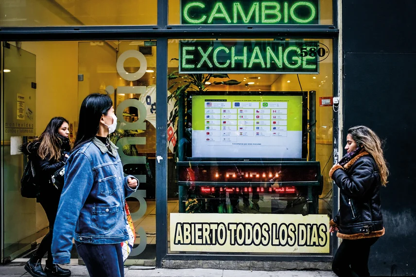 Imagem referente à notícia: Por que o peso argentino deve se manter forte ao longo de 2025