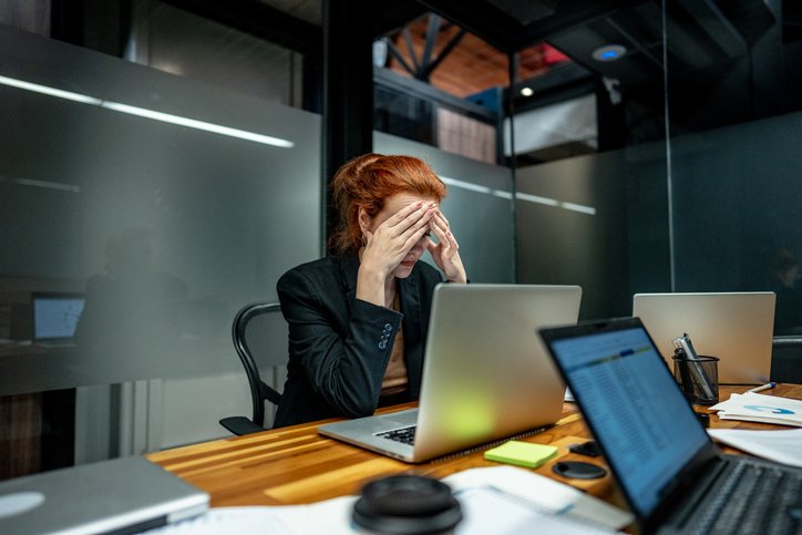 Burnout no Trabalho: Como a Tecnologia Pode Ser uma Aliada na Prevenção