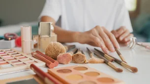 O 'índice do batom' e a nova realidade do mercado de beleza