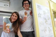 Imagem referente à notícia: Como eles superaram um divórcio, viraram amigos e construíram um império de sorvetes
