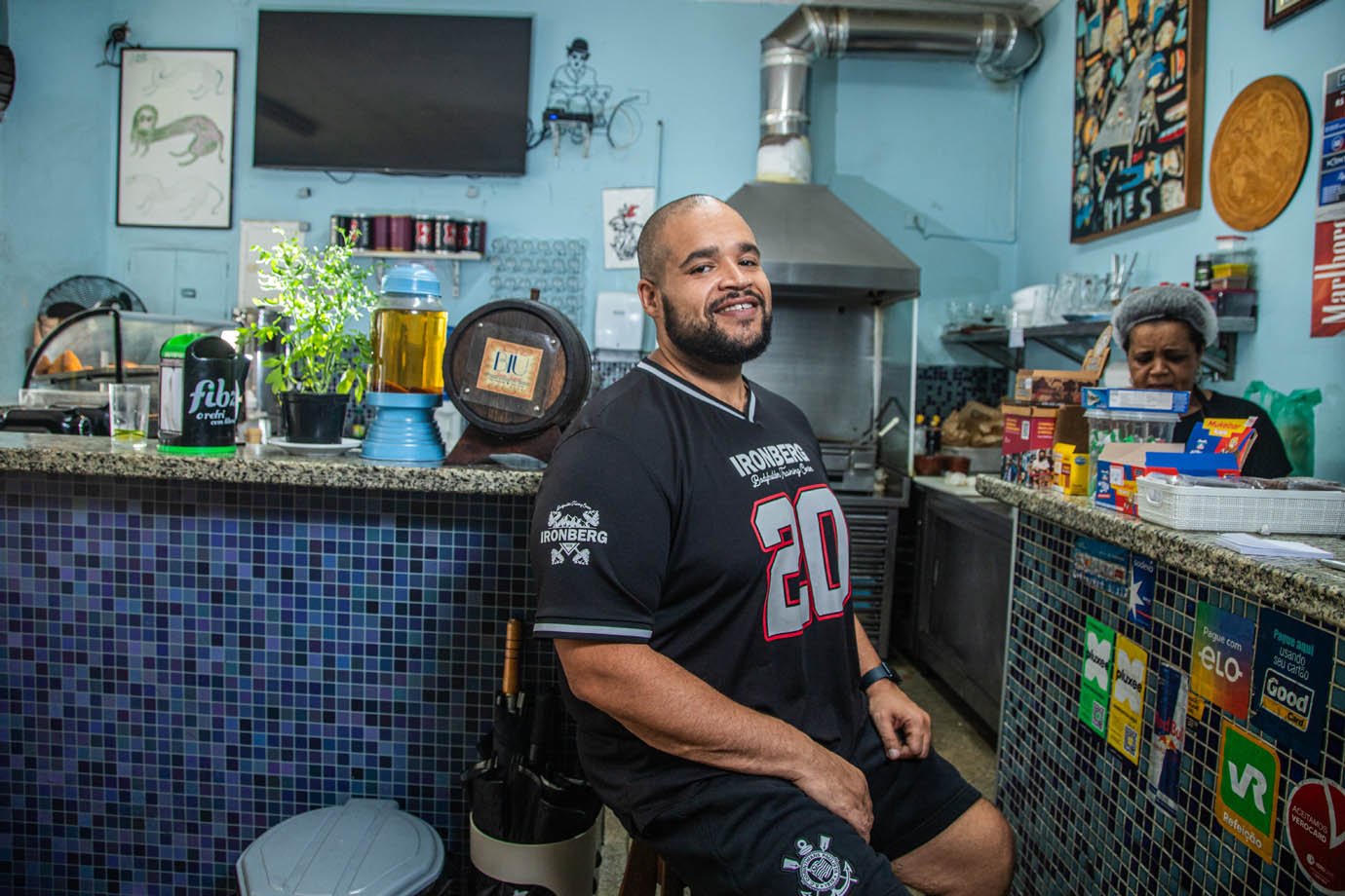 Rogerio Biu: filho do fundador comanda o bar que há 45 anos embala Pinheiros, em São Paulo