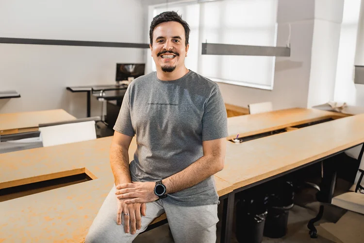 Yago Almeida, da Olho no Carro: Com mais de 30 fontes de dados e do uso de tecnologias como inteligência artificial, a empresa reduz os riscos nas transações de veículos usados (Divulgação/Divulgação)