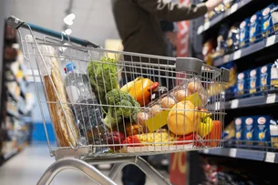 Preço de frutas e legumes nos supermercados de SP recua 3,56% em fevereiro