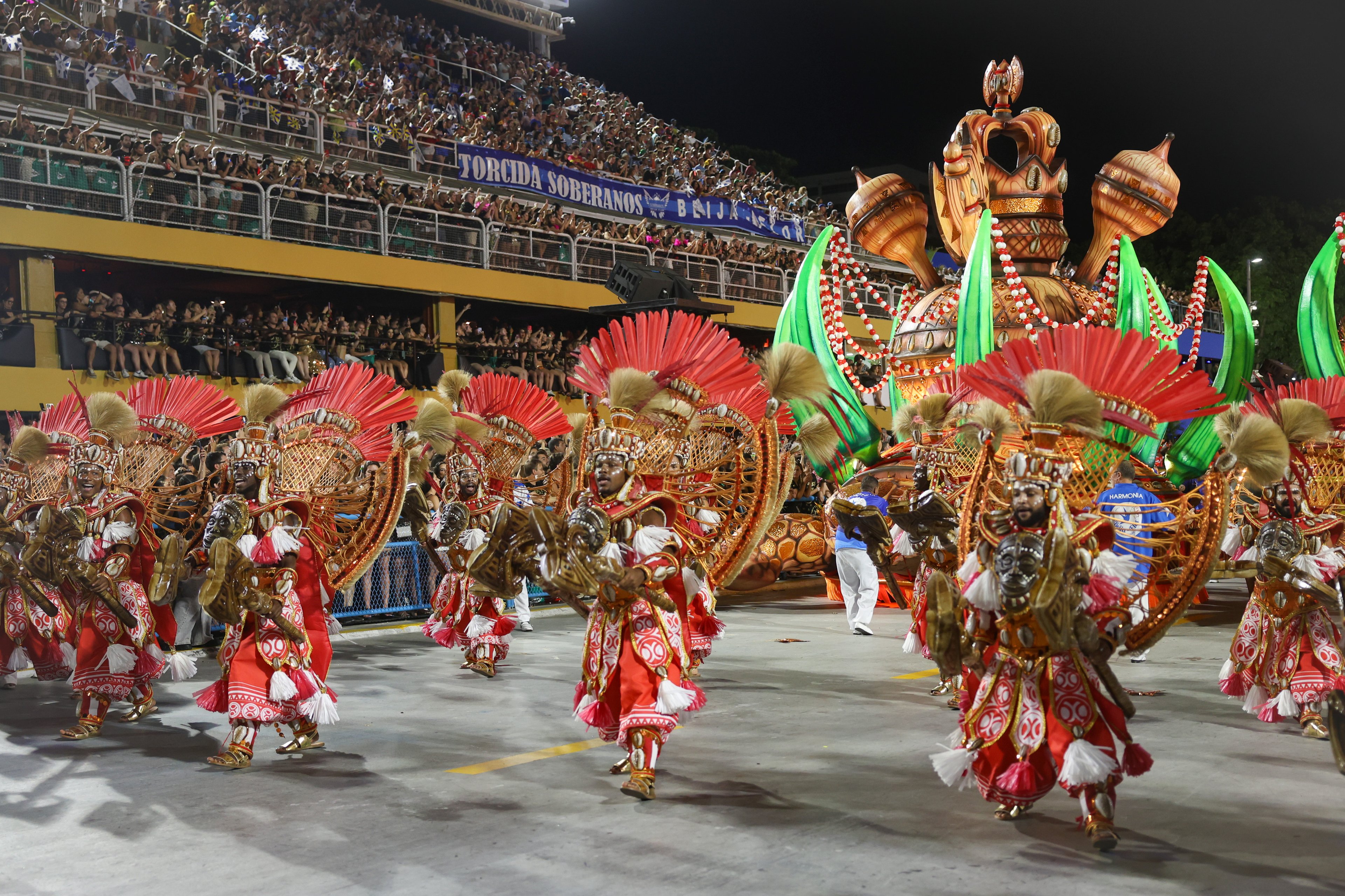 Rio de Janeiro (RJ), 03/03/2025 – Beija-Flor de Nilópolis desfila no segundo dia de carnaval do grupo Especial na Marquês de Sapucaí, na região central do Rio de Janeiro. Foto: Tomaz Silva/Agência Brasil