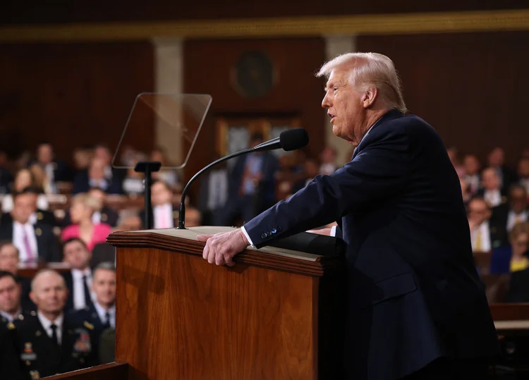 Donald Trump: presidente dos EUA discursa no Departamento de Justiça (WIN MCNAMEE / GETTY IMAGES /AFP)