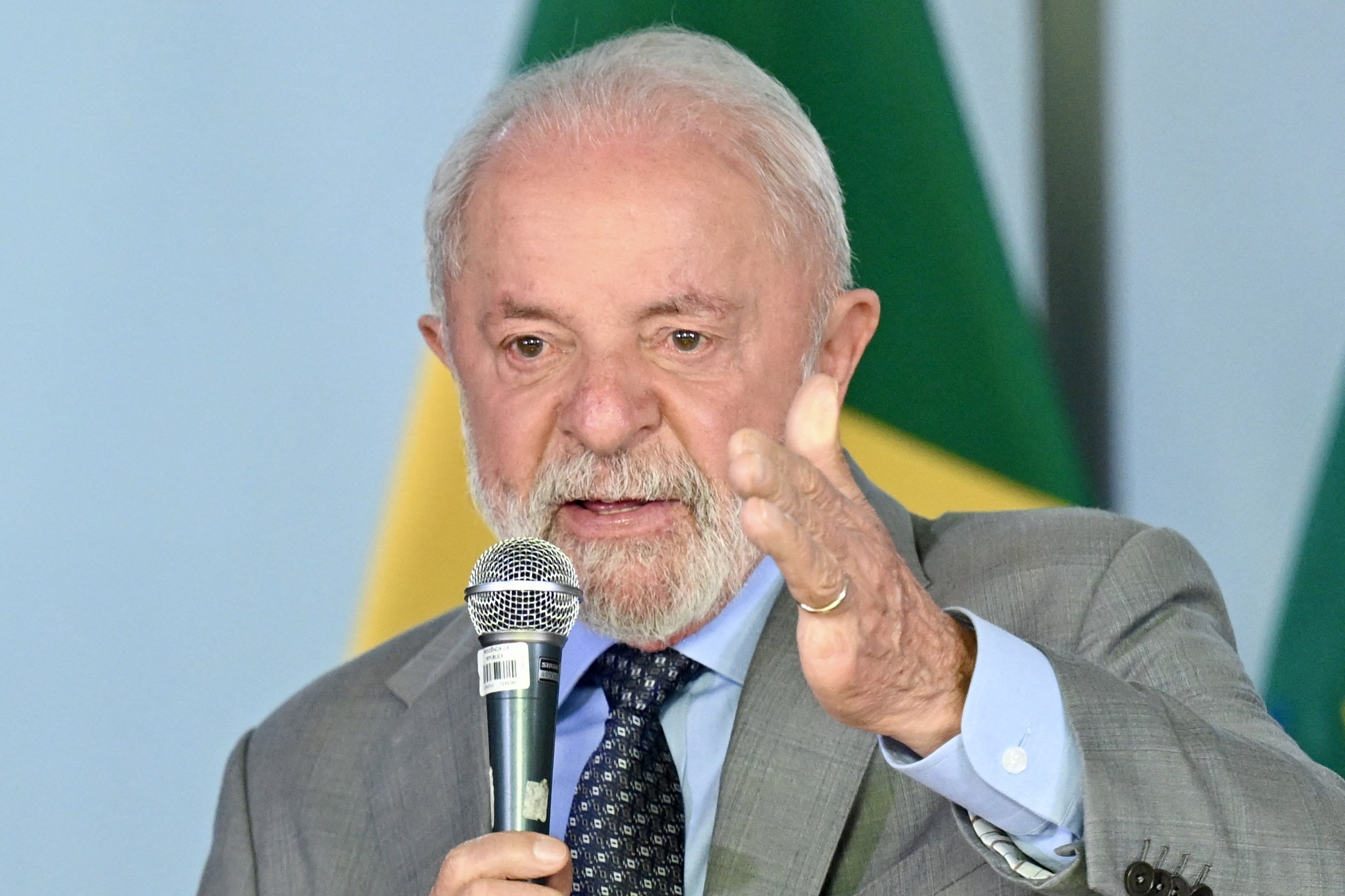 Lula, Bolsonaro, Tarcísio, Michelle, Haddad e Ciro: AtlasIntel simula cenários para 2026