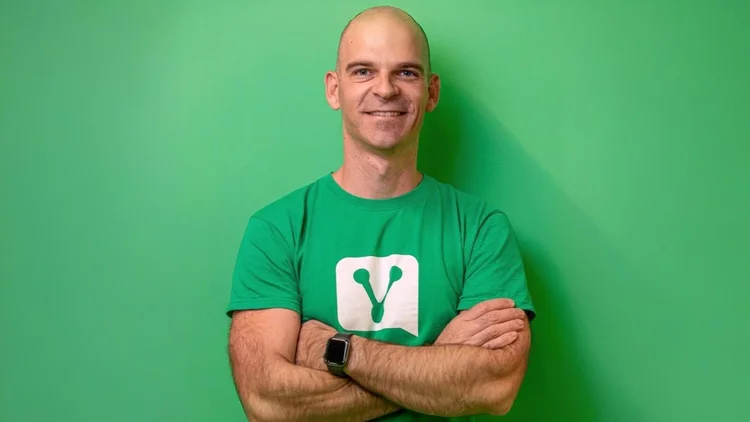 Luiz Felipe Gheller liderou a maior campanha solidária da história do Rio Grande do Sul após as enchentes de 2024 (Arquivo Pessoal)