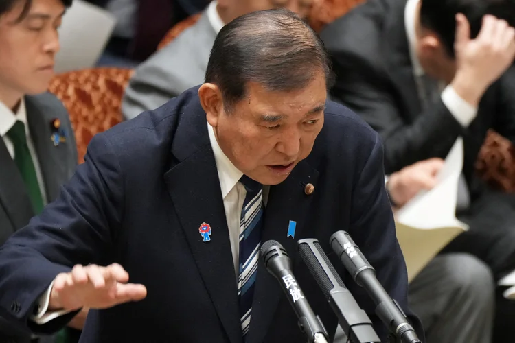 Shigeru Ishiba, premiê do Japão, responde sobre as tarifas de Trump no Congresso do país, em Tóquio (Kazuhiro Nogi/AFP)