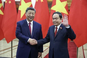 Imagem referente à matéria: China e Vietnã assinam acordos de cooperação durante visita de Xi Jinping a Hanói
