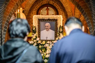 Imagem referente à matéria: Caixão do Papa Francisco será levado para basílica de São Pedro na quarta-feira