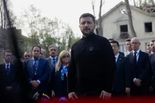 Zelensky diz que forças ucranianas 'continuam operações' em território russo
