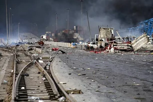 Imagem referente à matéria: Megaexplosão em porto iraniano mata pelo menos 28 e fere mais de mil