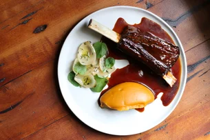 Os melhores restaurantes de Porto Alegre segundo ranking EXAME Casual 2025