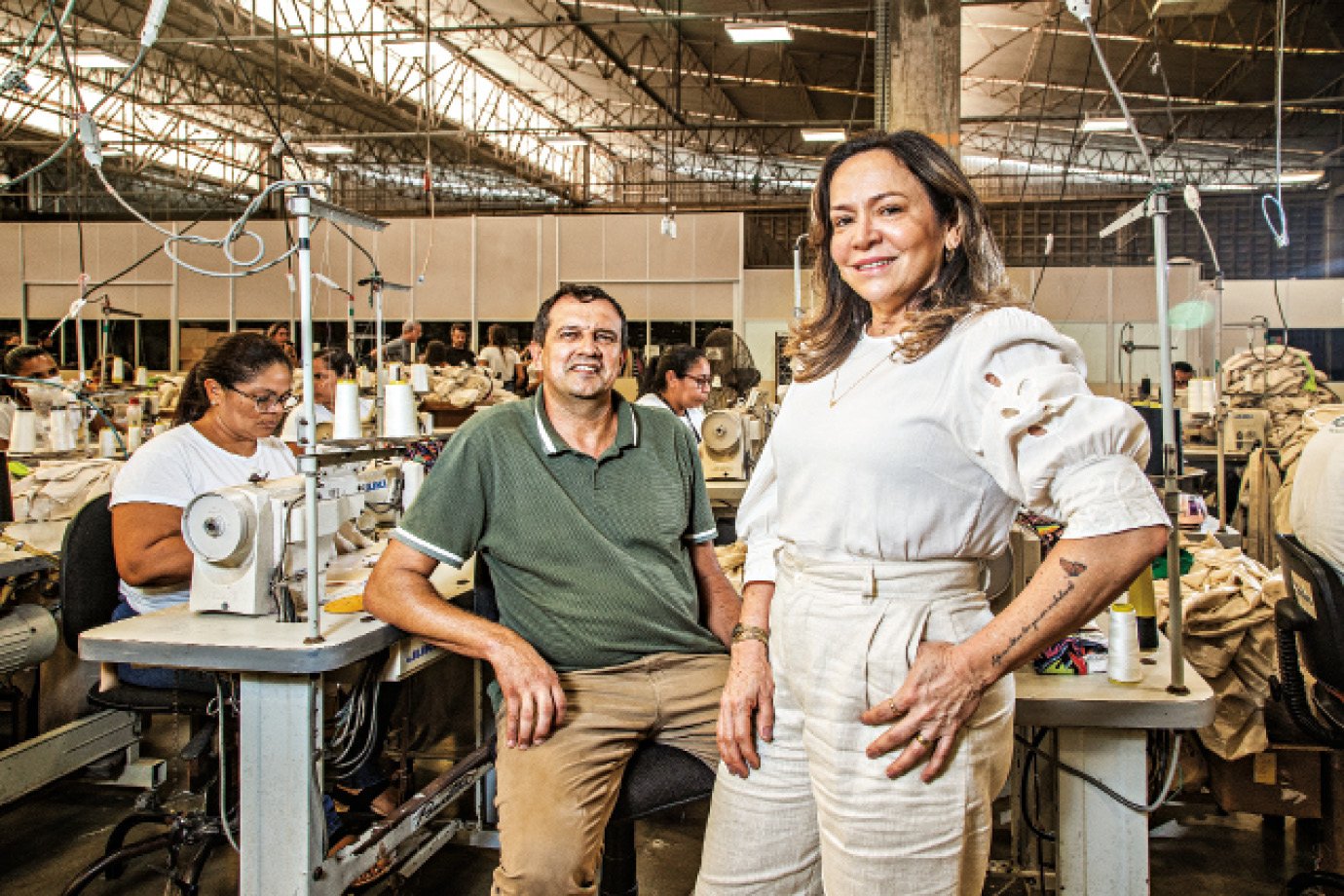 Oásis perene: como a dona da Riachuelo apoia oficinas de costura no sertão do RN