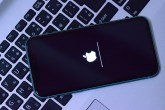 Apple; iPhone