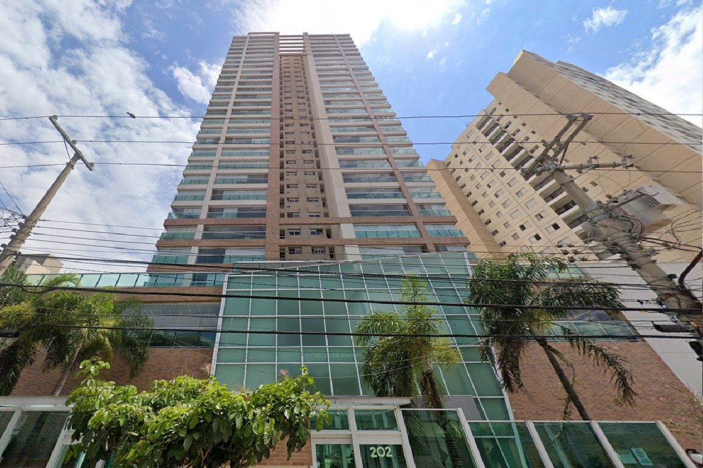 Bradesco e TJ-SP vão leiloar mais de 100 imóveis, veículos e bens de luxo; veja como participar