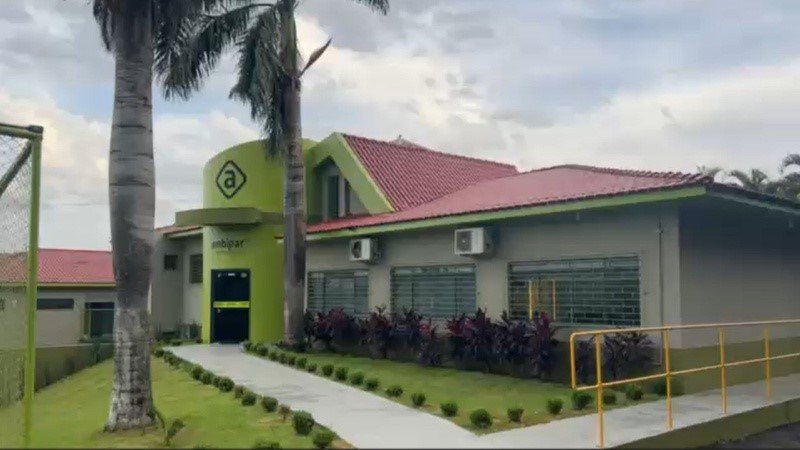 Ambipar triplica capacidade de reciclagem de vidro com modernização de usina e nova unidade