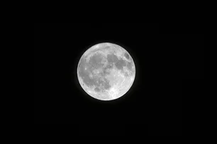 Imagem referente à matéria: Qual a fase da Lua de hoje, 24 de abril de 2025?