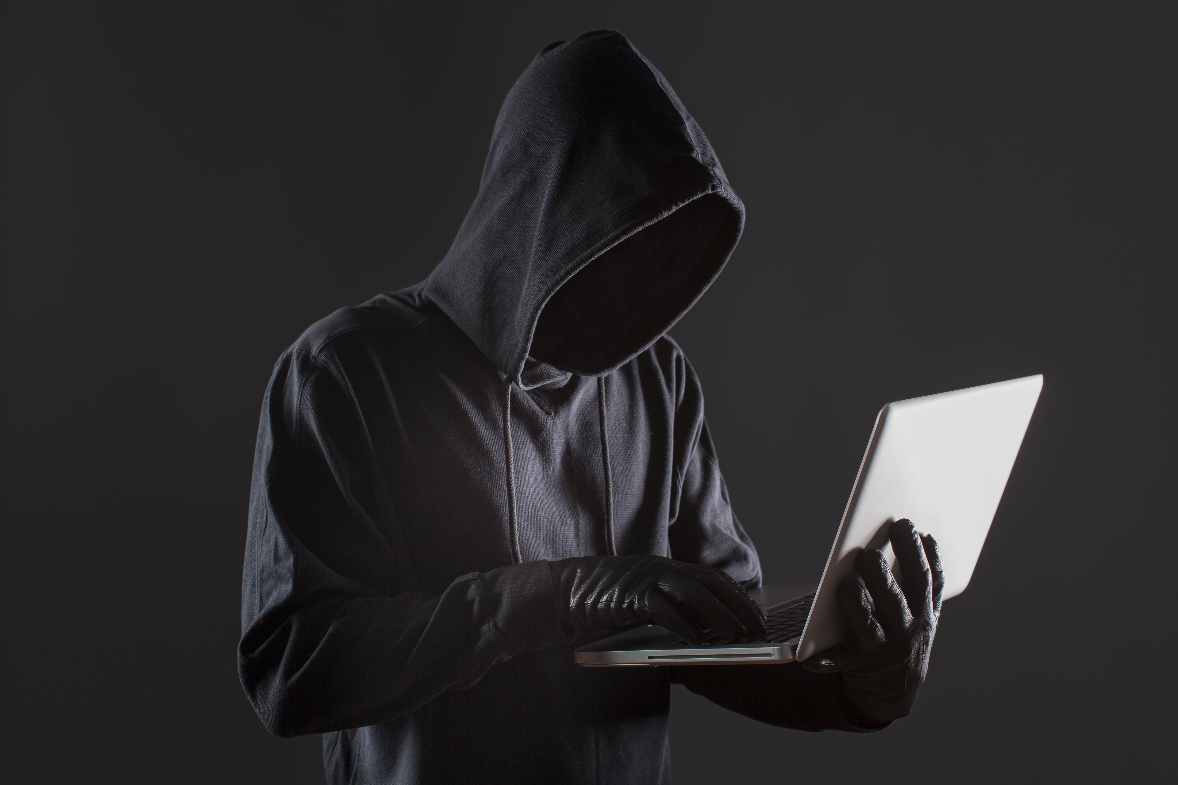 Com identidades secretas, esse influencers movimentam um império global de US$ 950 milhões