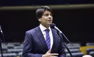 Imagem referente à matéria: Relator diz que reforma administrativa deve desvincular salário mínimo e piso da saúde e educação
