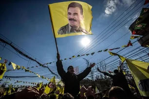 Imagem referente à matéria: Entenda por que mudança política na Síria e papel de Trump explicam dissolução do PKK na Turquia