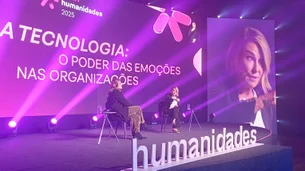 Como a tecnologia molda as relações: insights da terapeuta Esther Perel