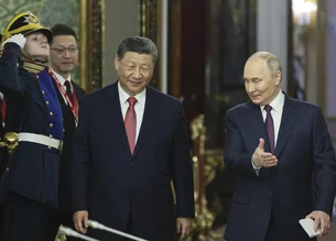 Putin afirma que laços entre Rússia e China são 'mutuamente benéficos'