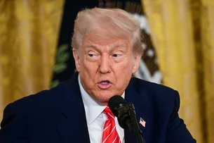 Trump diz que espera falar com o presidente chinês ainda esta semana
