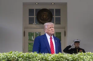 Mercados internacionais sobem forte após Justiça dos EUA barrar tarifas de Trump