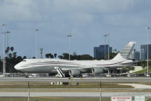 Imagem referente à matéria: Reforma de avião oferecido pelo Qatar a Trump custará centenas de milhões de dólares