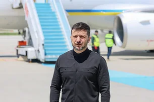 Zelensky diz que negociações para possível reunião com Putin começaram