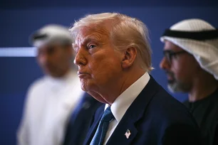 Imagem referente à matéria: Trump defende veto a alunos estrangeiros em Harvard: 'países não pagam nada'