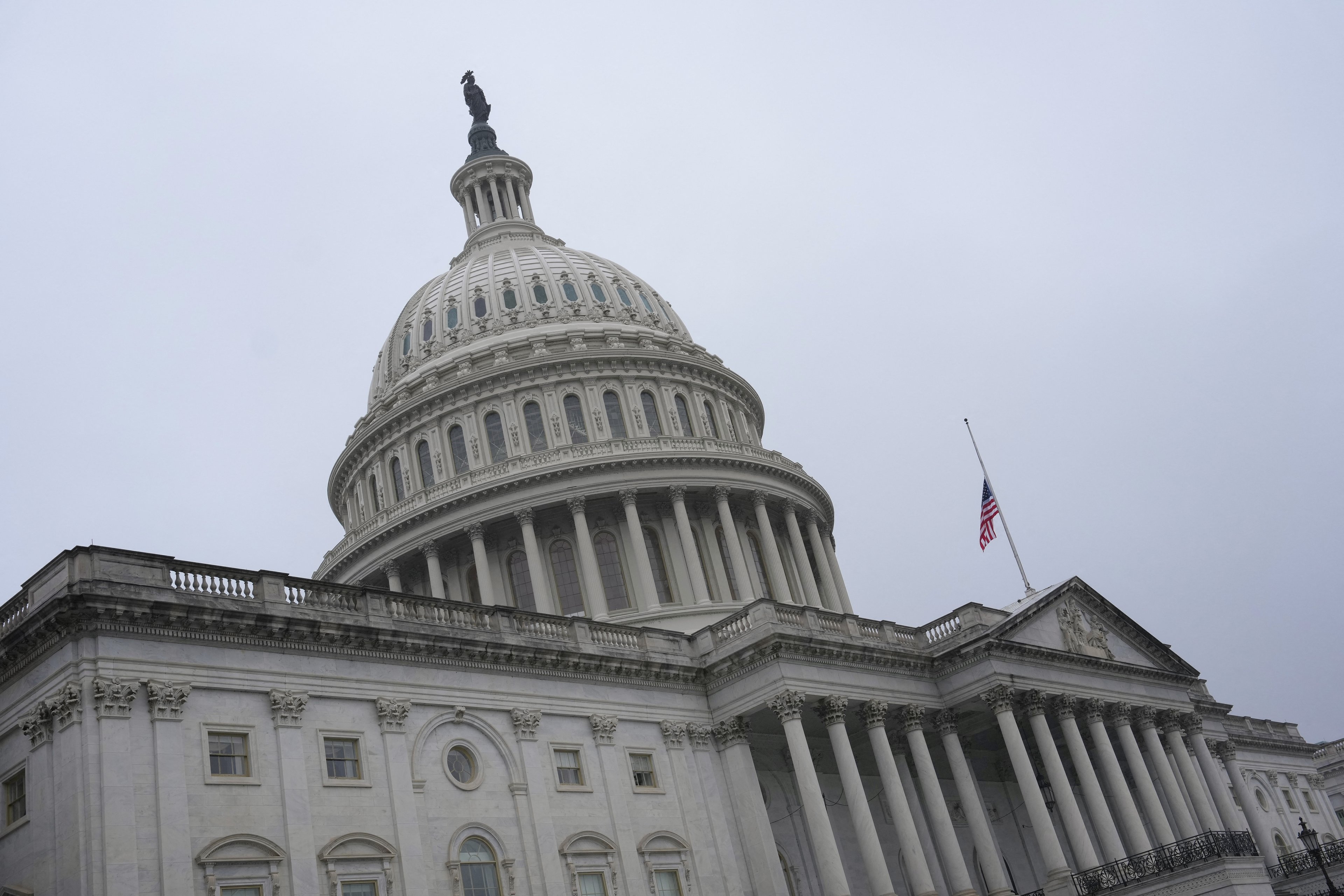 Shutdown: Senado dos EUA consegue maioria para acabar com paralisação