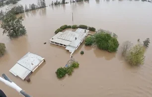 Imagem referente à matéria: Inundações na Austrália deixam três mortos e 50 mil pessoas ilhadas