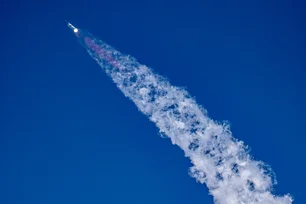Imagem referente à matéria: Foguete da SpaceX perde contato após quase 1h de voo e falha pela 3ª vez consecutiva