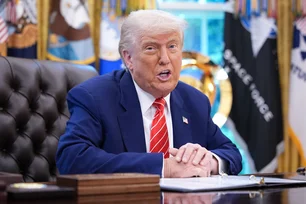 Imagem referente à matéria: Trump instruiu sua equipe a anunciar 'janela de 2 semanas' para ocultar planos contra Irã, diz CNN