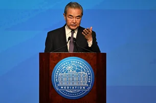 China cria órgão internacional de mediação em Hong Kong para rivalizar com cortes de Haia