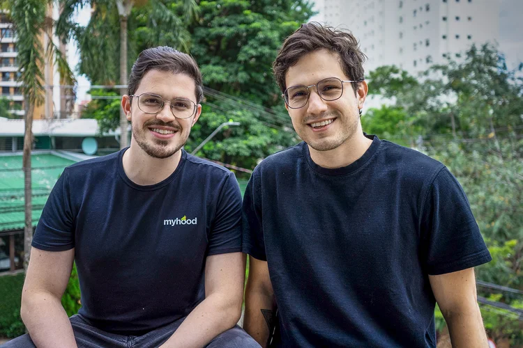 Felipe e Alexandre Salvatore, da MyHood: “A gente tem uma das maiores comunidades digitais do mundo, um consumo altíssimo de conteúdo viral, e nenhuma estrutura para isso. Era um mercado informal e desorganizado” (MyHood/Divulgação)