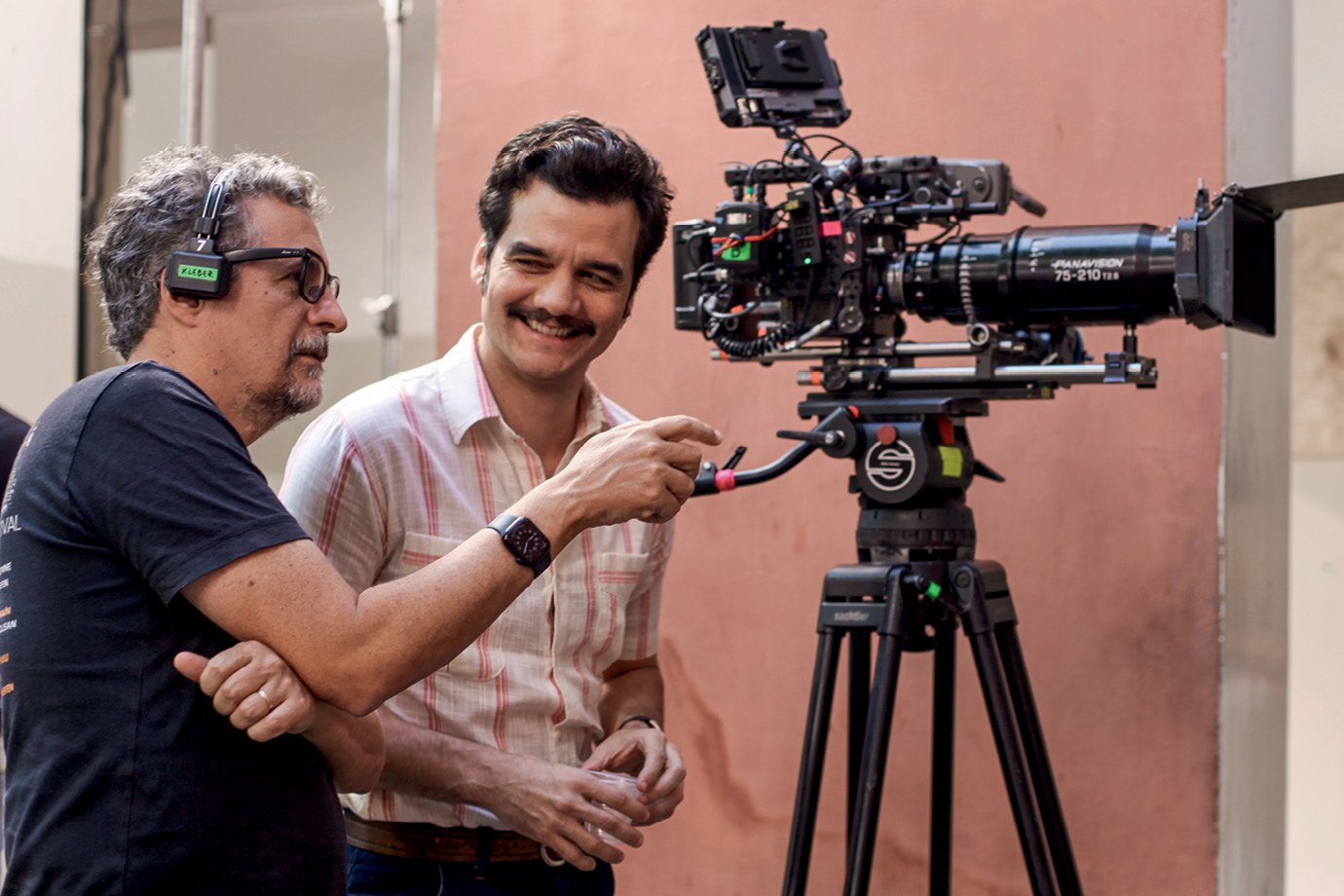'O Agente Secreto' é o 'melhor trabalho' de Wagner Moura no cinema; diz Kleber Mendonça Filho